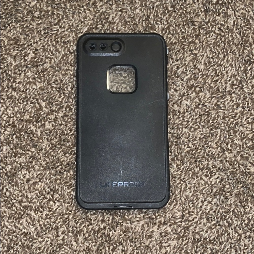 iPhone 7 Plus lifeproof case